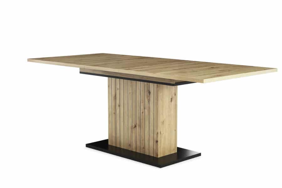 Ein rechteckiger Esstisch aus Holz mit glatter Oberfläche und minimalistischem Design verfügt über einen einzelnen zentralen Säulenfuß. Der Sockel hat eine vertikale Holzverkleidung und steht auf einer schwarzen Plattform. Er bietet Eleganz, die jeden 8788 Hameln-Auszugtisch wunderbar ergänzt.